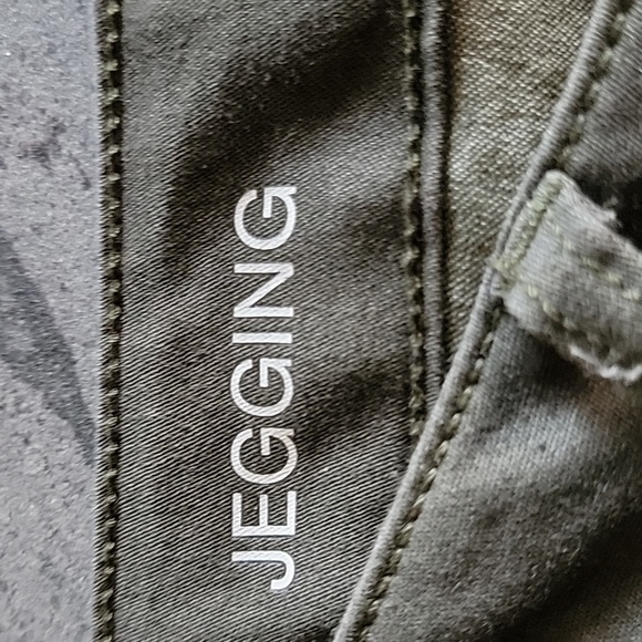 a.n.a JEGGINGS Dark Olive Green size 32/14 - Picture 8 of 10